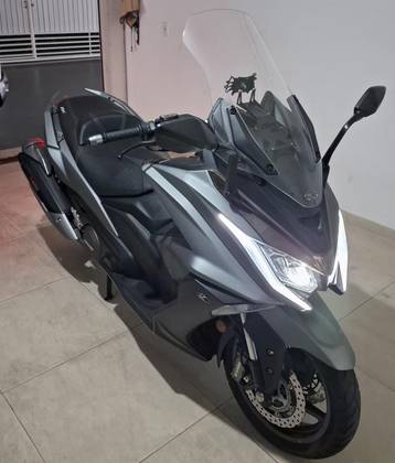 KYMCO AK 550i 